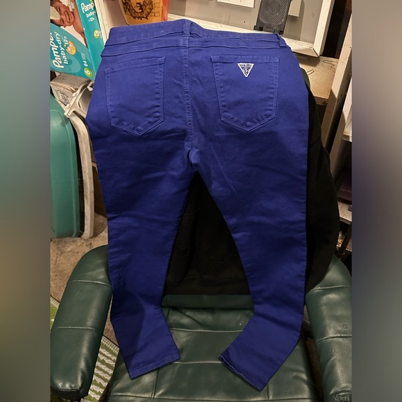 Guess Brittney Skinny Jeans - Picture 1 of 3